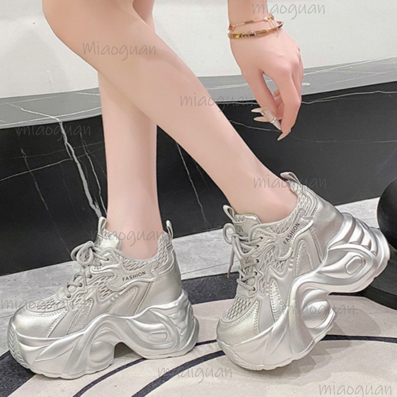 Atmungsaktive Mesh-Plateau-Sne – Guipure Lace Panel Bewertung und Preis